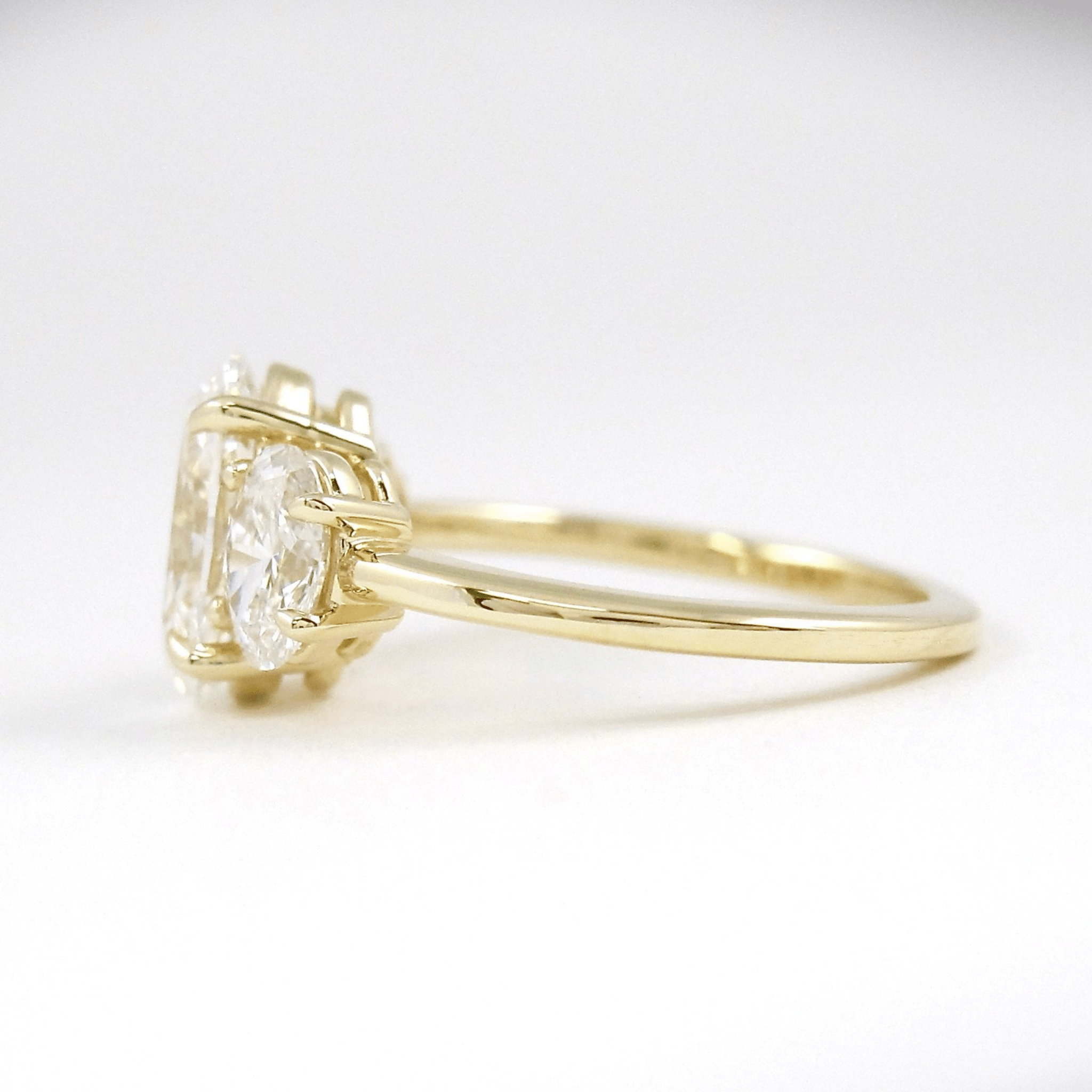 1.00 Carat Oval Cut Lab Grown Diamond Engagement Ring in 14K Gold - Mivaan Fine Jewelry