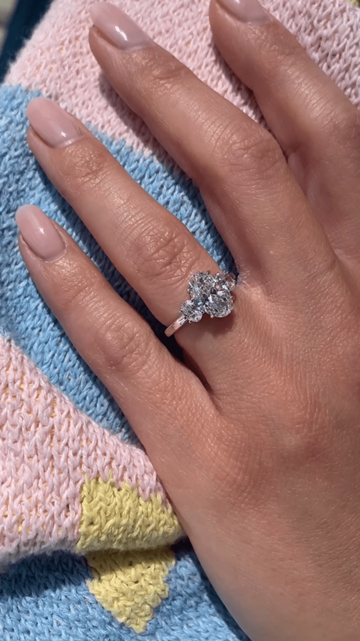 1.00 Carat Oval Cut Lab Grown Diamond Engagement Ring in 14K Gold - Mivaan Fine Jewelry