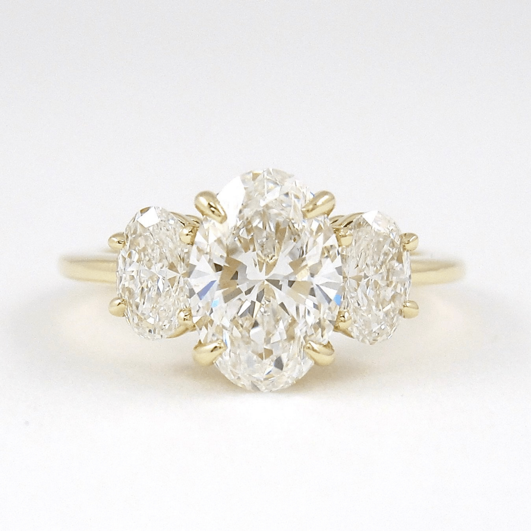 1.00 Carat Oval Cut Lab Grown Diamond Engagement Ring in 14K Gold - Mivaan Fine Jewelry