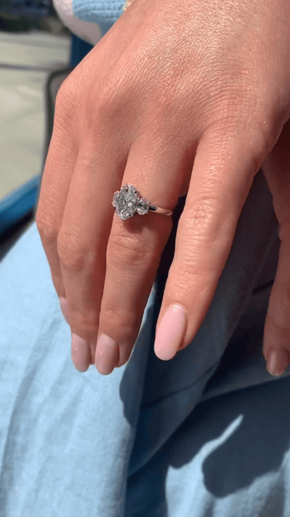 1.00 Carat Oval Cut Lab Grown Diamond Engagement Ring in 14K Gold - Mivaan Fine Jewelry