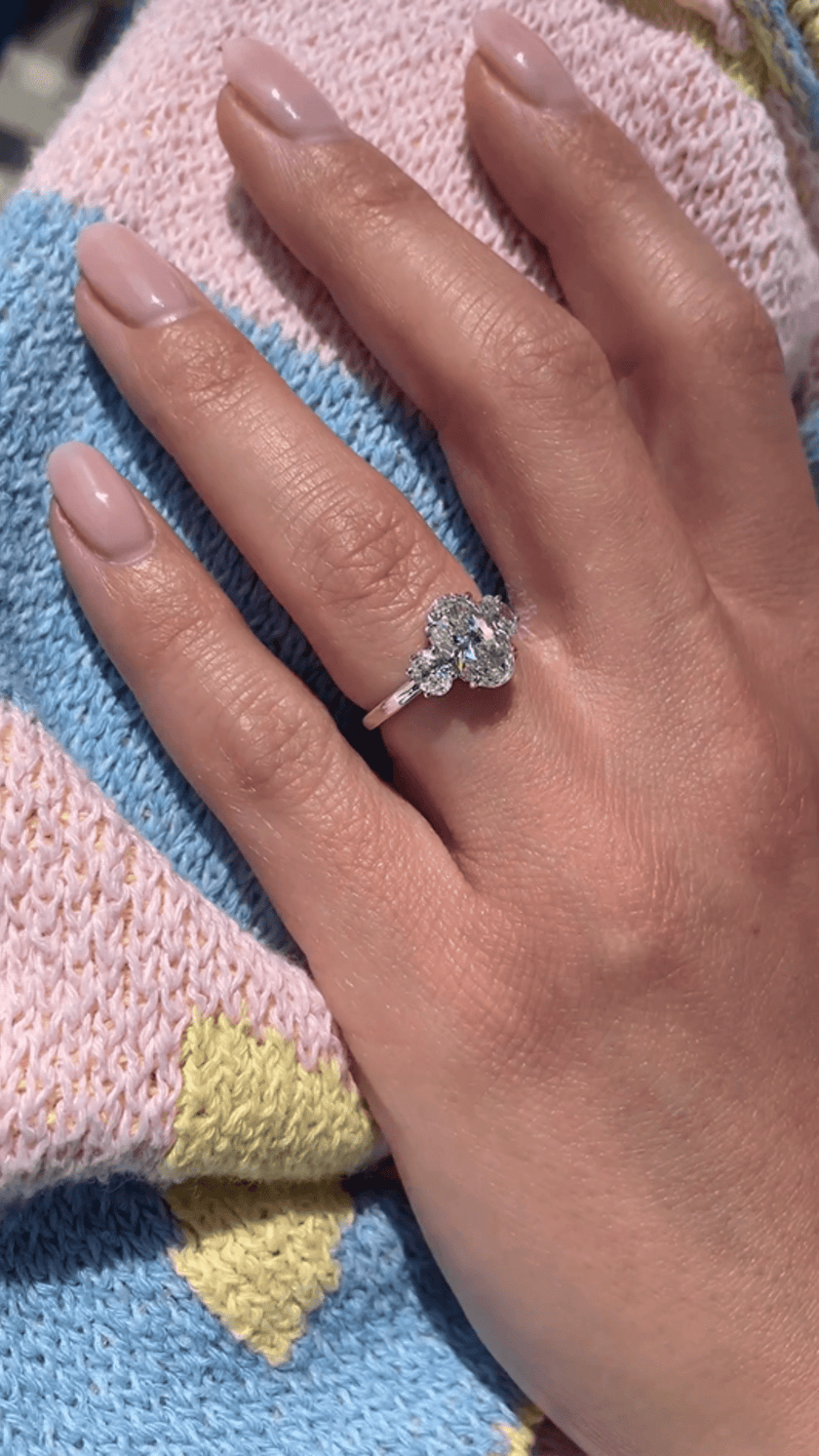 1.00 Carat Oval Cut Lab Grown Diamond Engagement Ring in 14K Gold - Mivaan Fine Jewelry