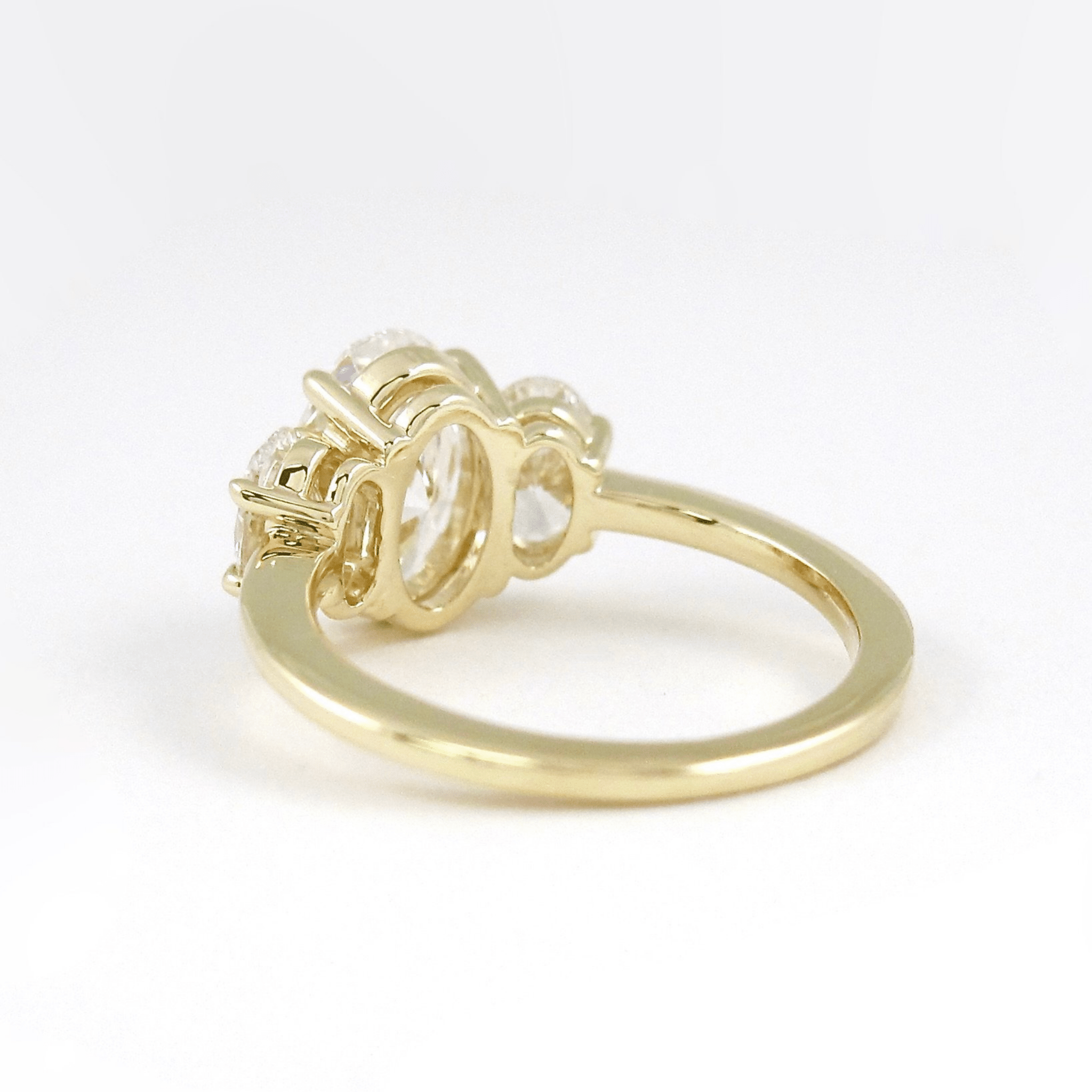 1.00 Carat Oval Cut Lab Grown Diamond Engagement Ring in 14K Gold - Mivaan Fine Jewelry