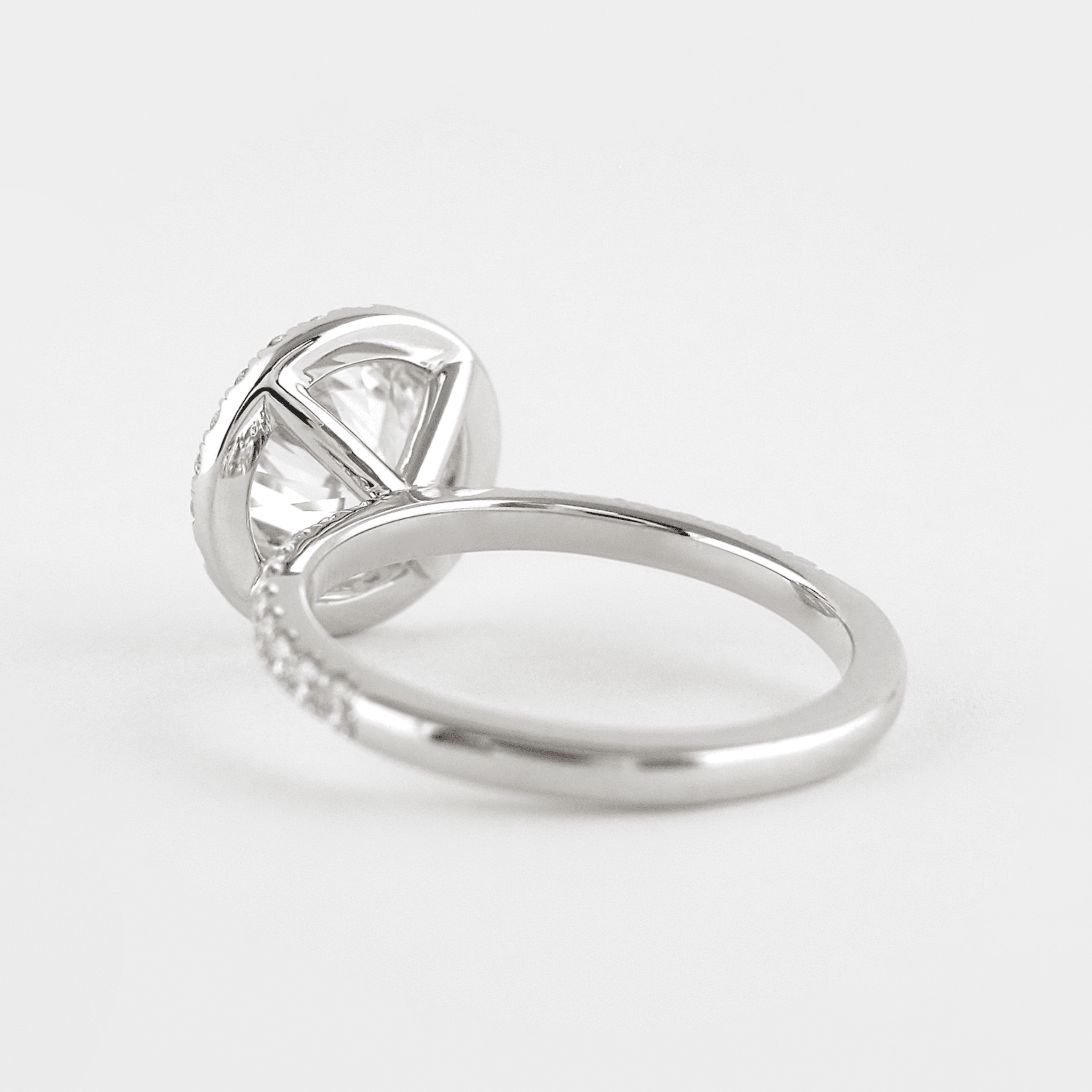 2.00 CT Round Halo Diamond Engagement Ring – Classic Gold Setting - Mivaan Fine Jewelry