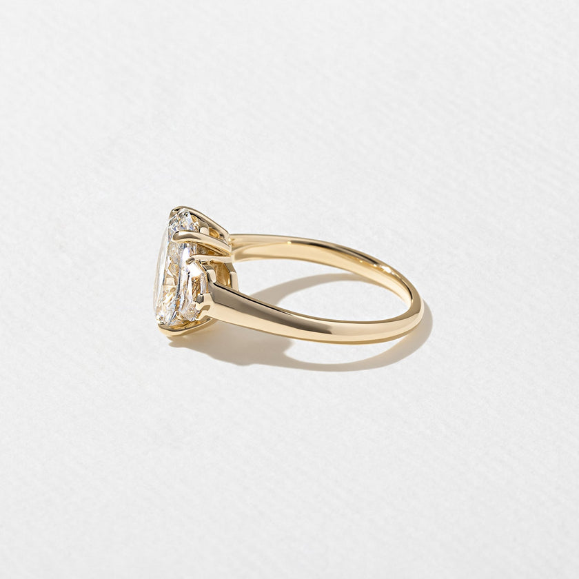 2.5 Carat Oval Cut Diamond Engagement Ring 4 Prong Set in Gold - Mivaan Fine Jewelry